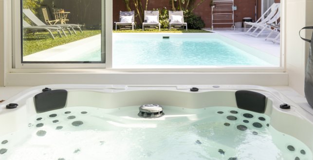 Casa dos Pinheiros 109 - Private Villa with pool & heated SPA