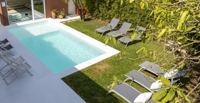 Casa dos Pinheiros 109 - Private Villa with pool & heated SPA