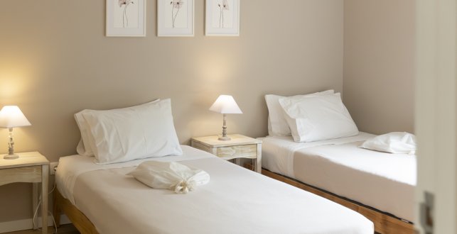 Casa dos Pinheiros 109 - Private Villa with pool & heated SPA