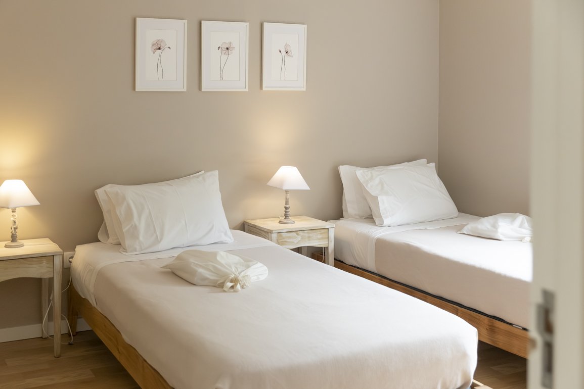 Casa dos Pinheiros 109 - Private Villa with pool & heated SPA