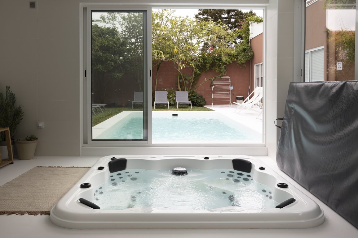 Casa dos Pinheiros 109 - Private Villa with pool & heated SPA