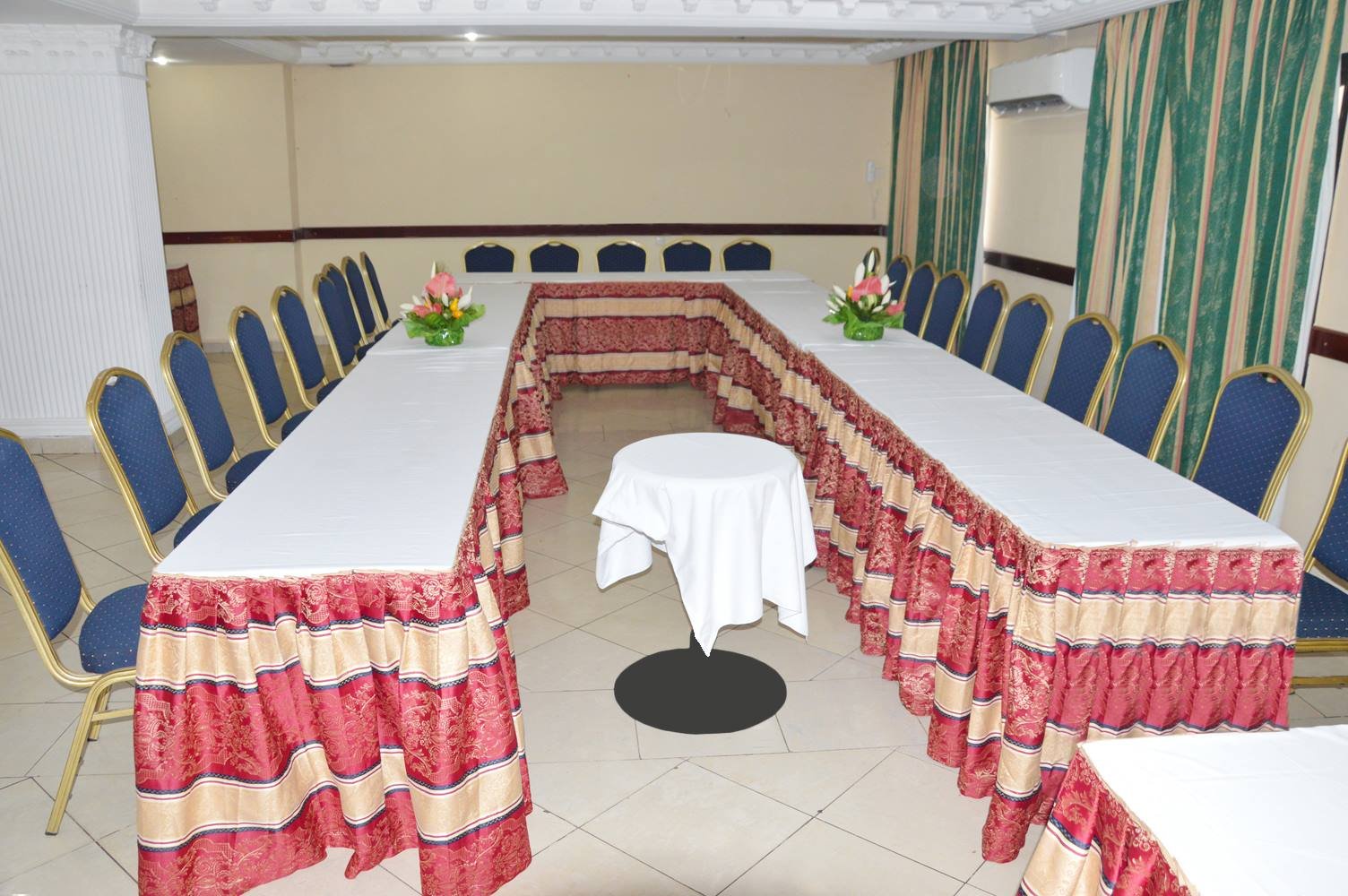 Hotel Vallée Des Princes