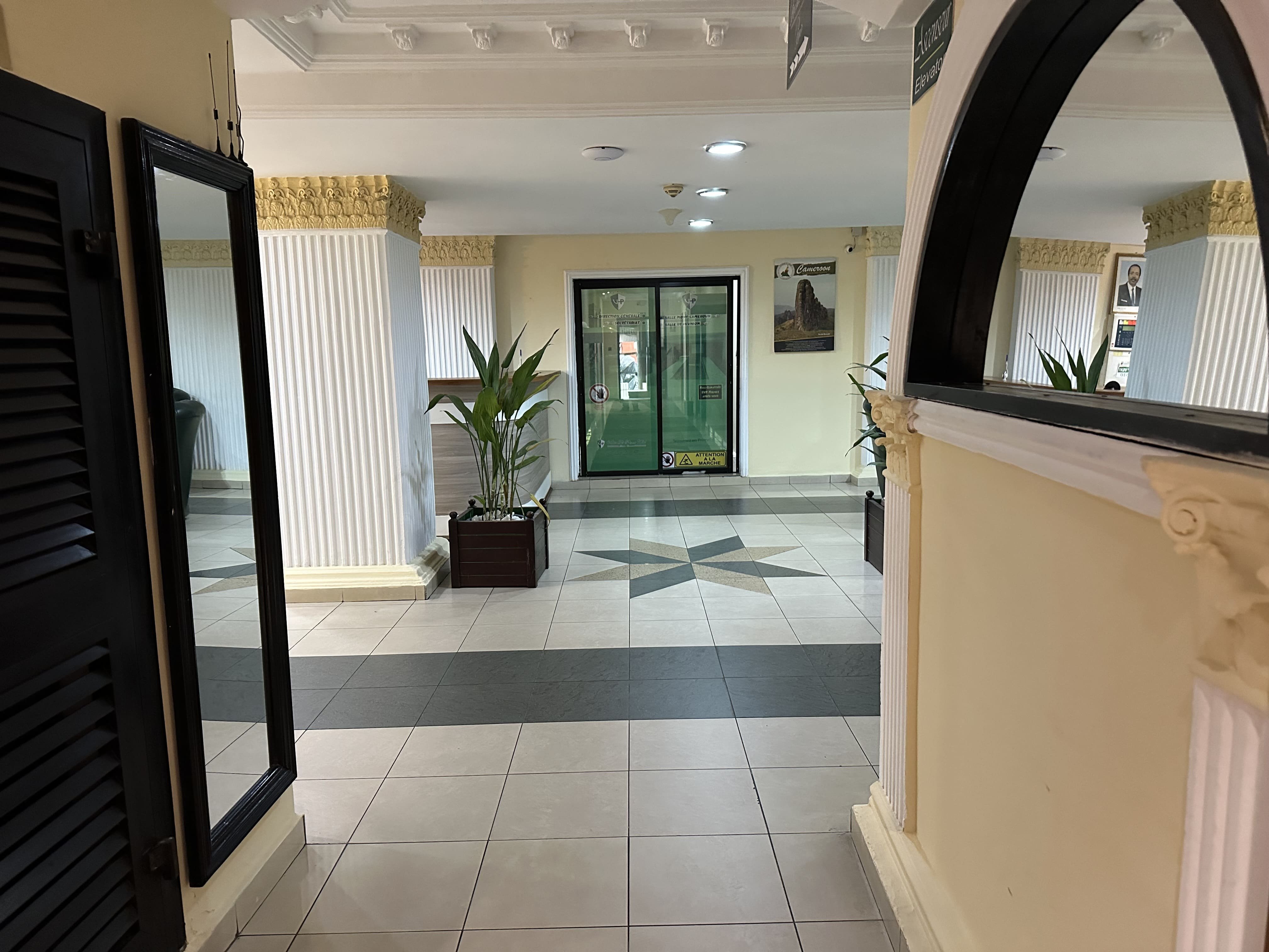 Hotel Vallée Des Princes