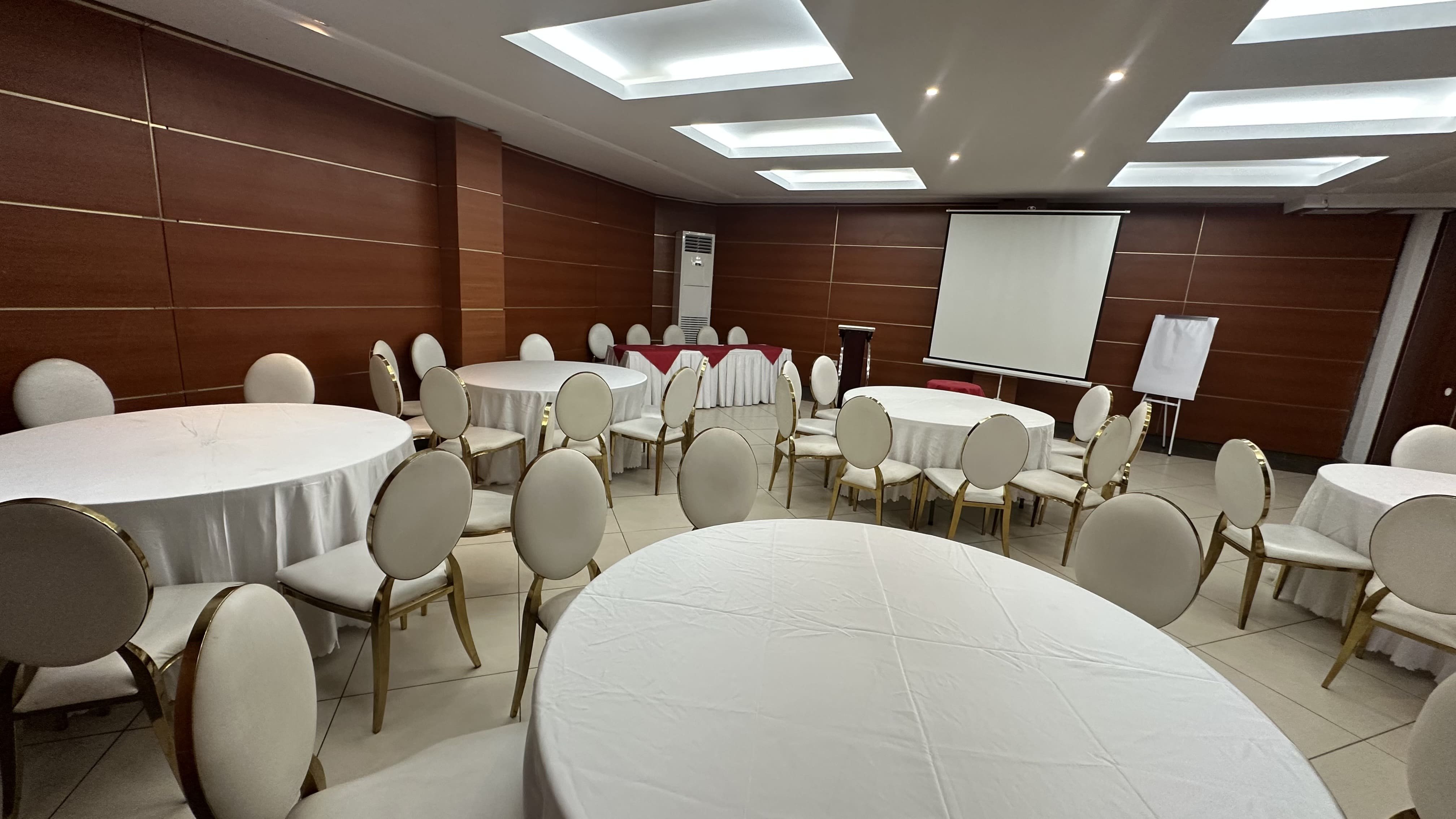 Hotel Vallée Des Princes