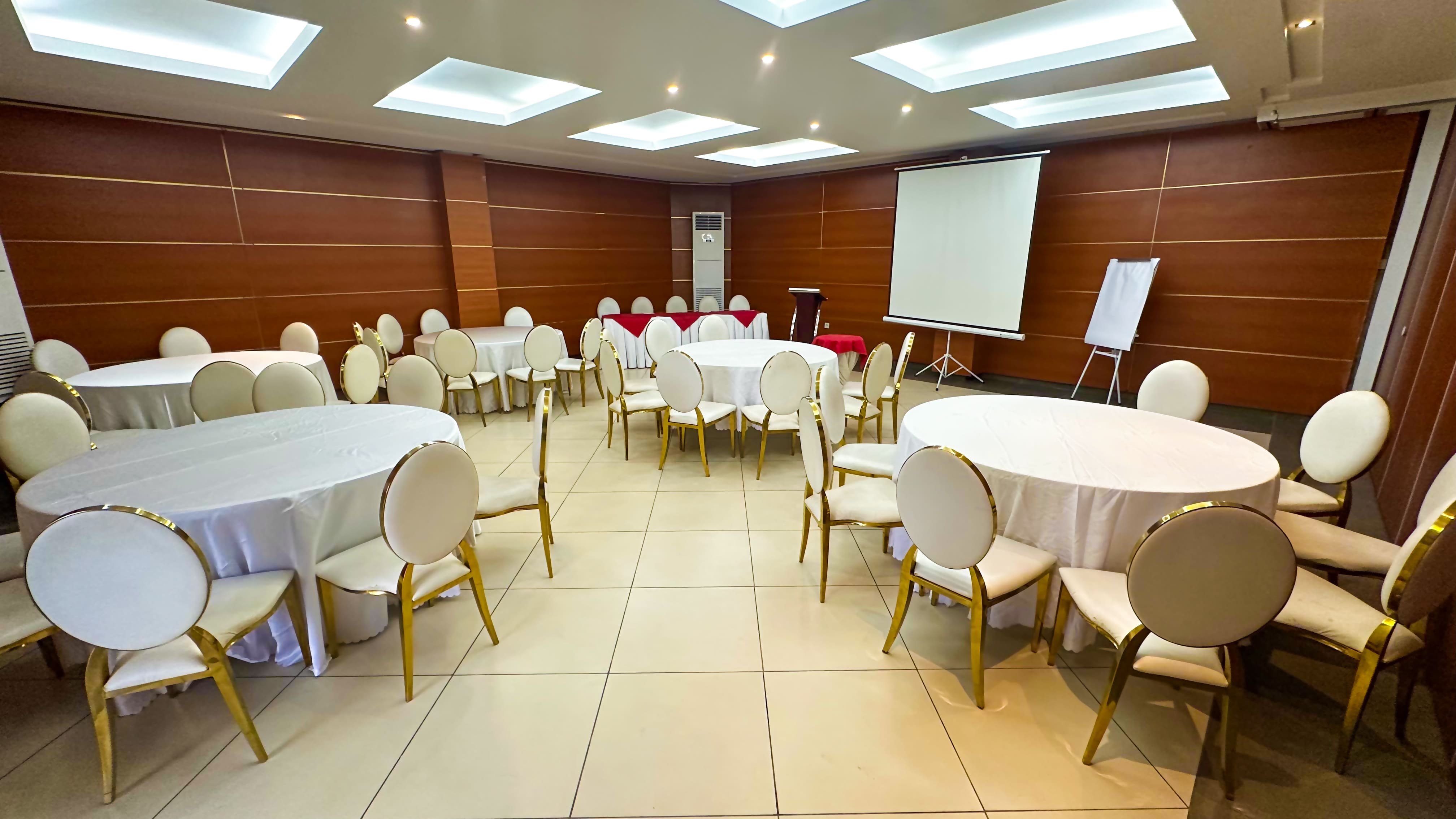 Hotel Vallée Des Princes