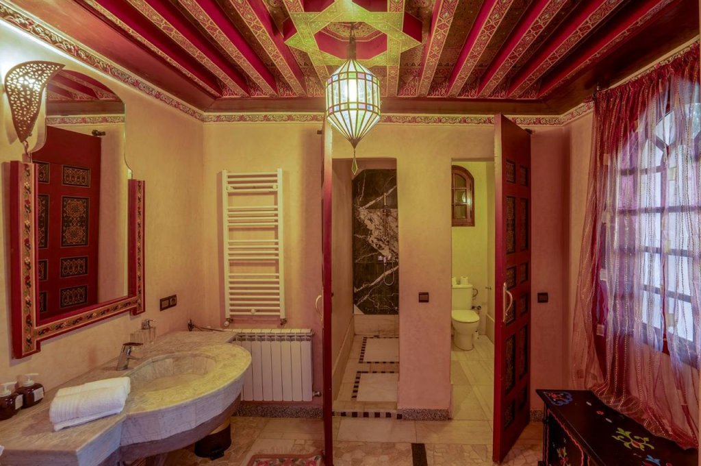 Deluxe Family Suite