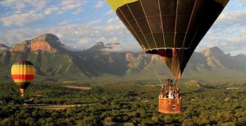 Fly in a MONTGOLFIERE