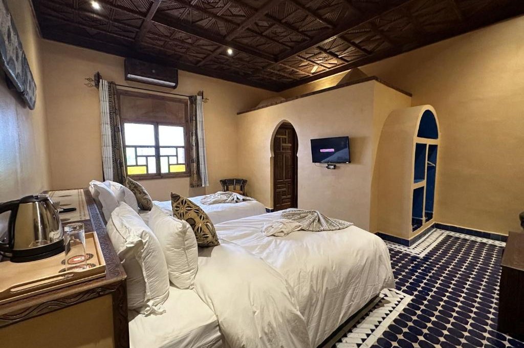 Dvoulůžkový pokoj s oddělenými postelemi a vlastní koupelnou