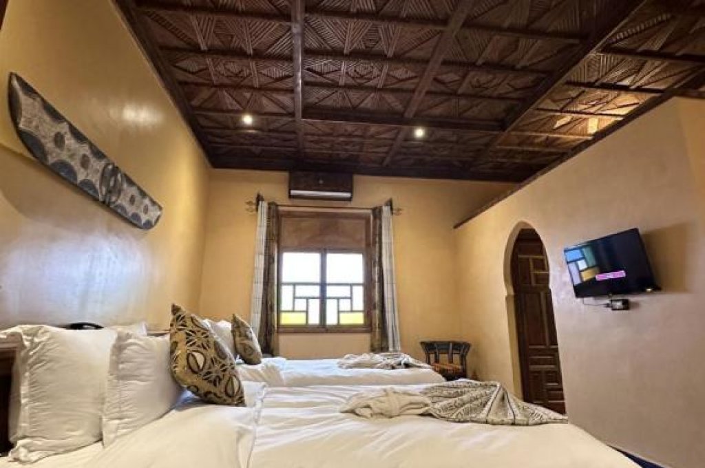 Dvoulůžkový pokoj s oddělenými postelemi a vlastní koupelnou