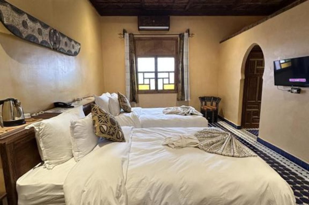 Dvoulůžkový pokoj s oddělenými postelemi a vlastní koupelnou