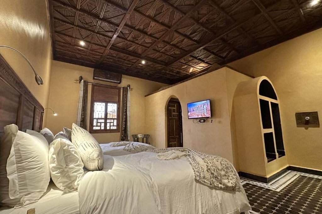 Dvoulůžkový pokoj s oddělenými postelemi a vlastní koupelnou