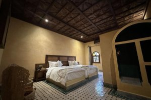 Dvoulůžkový pokoj s oddělenými postelemi a vlastní koupelnou