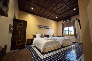 Dvoulůžkový pokoj s oddělenými postelemi a vlastní koupelnou