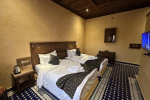 Dvoulůžkový pokoj s oddělenými postelemi a vlastní koupelnou