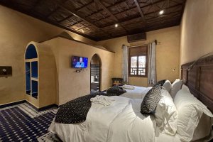 Dvoulůžkový pokoj s oddělenými postelemi a vlastní koupelnou