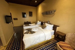 Dvoulůžkový pokoj s oddělenými postelemi a vlastní koupelnou