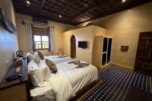 Dvoulůžkový pokoj s oddělenými postelemi a vlastní koupelnou