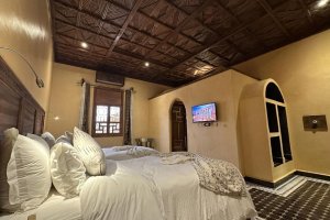 Dvoulůžkový pokoj s oddělenými postelemi a vlastní koupelnou