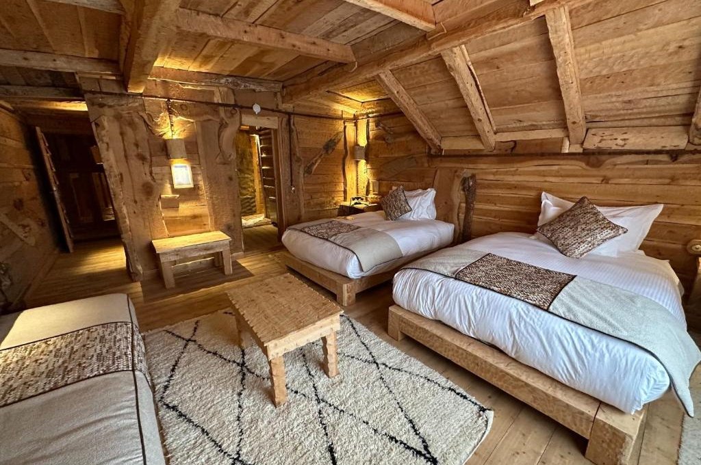 Twin Room with Mountain View
