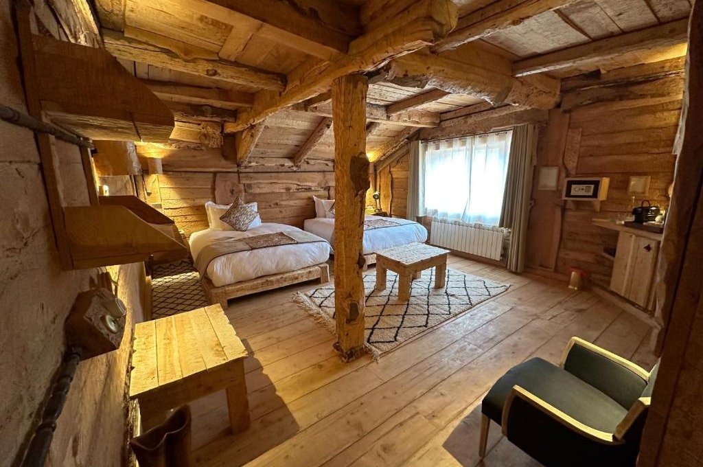 Twin Room with Mountain View