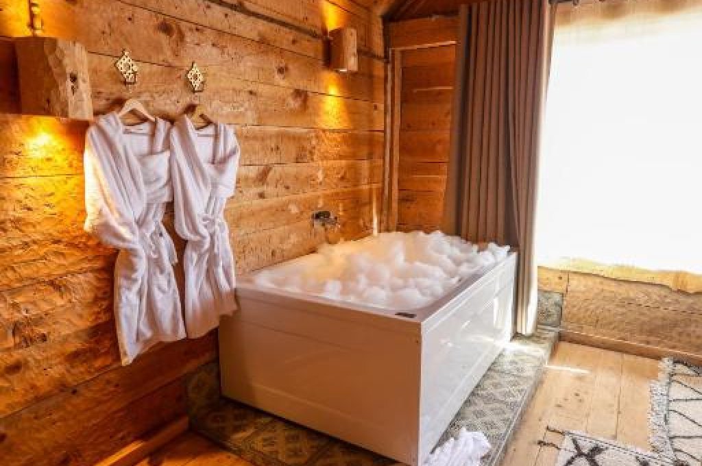 King Suite with Spa Bath