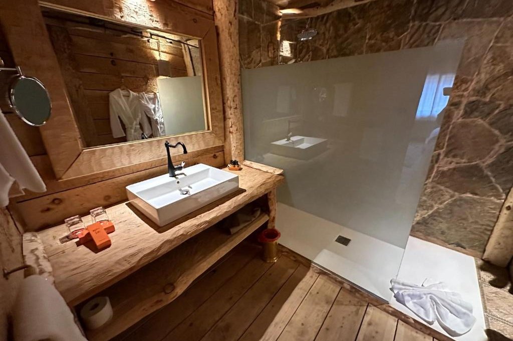 Twin Room with Lake View