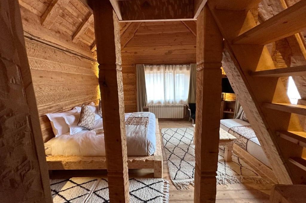Duplex Quadruple Room