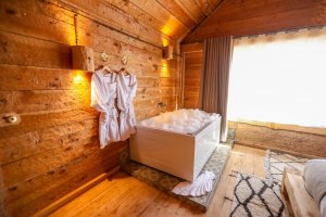King Suite with Spa Bath