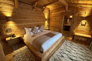 Suite with Lake View