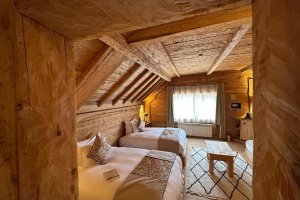 Twin Room with Mountain View