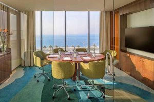 Premium One-Bedroom Suite with Balcony and Sea View - Club Lounge Access