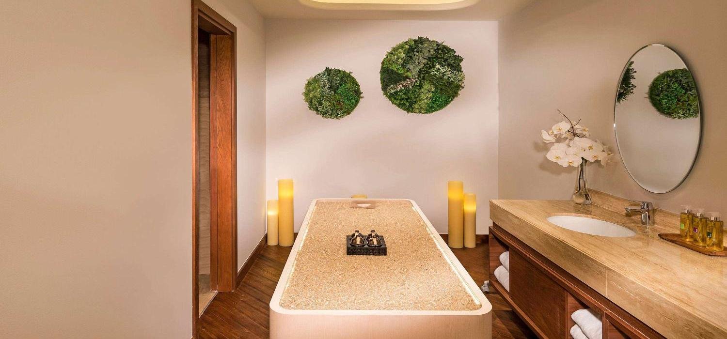 The Retreat Palm Dubai MGallery by Sofitel