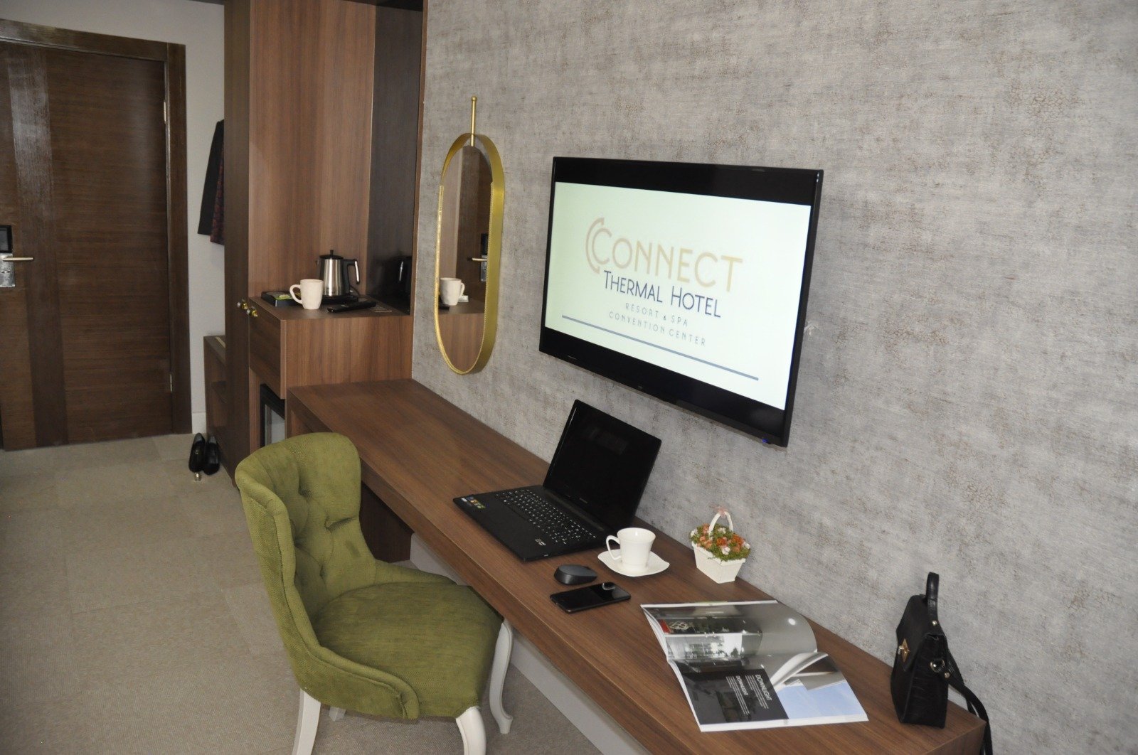 CONNECT THERMAL HOTEL