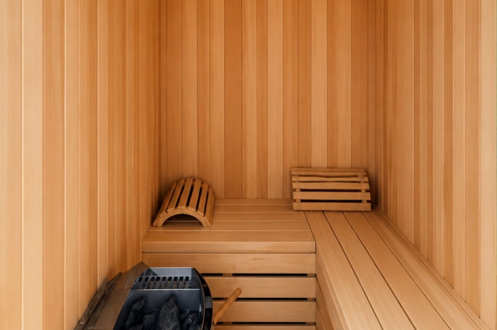 Suite with Sauna