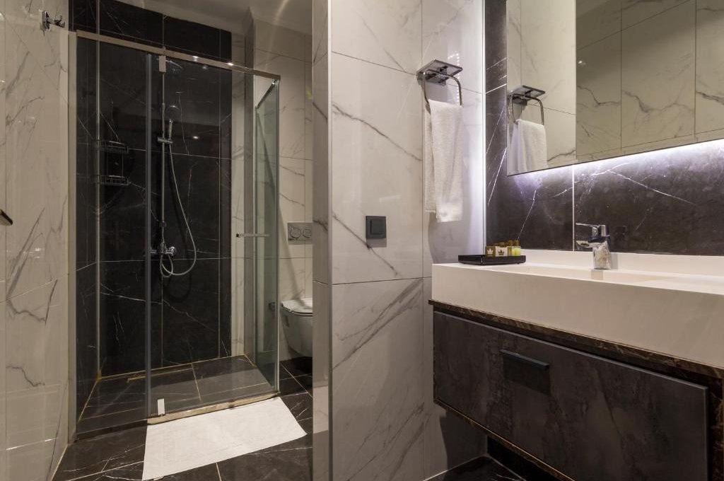 Junior Suite with Garden View