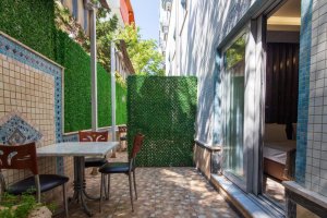 Junior Suite with Garden View