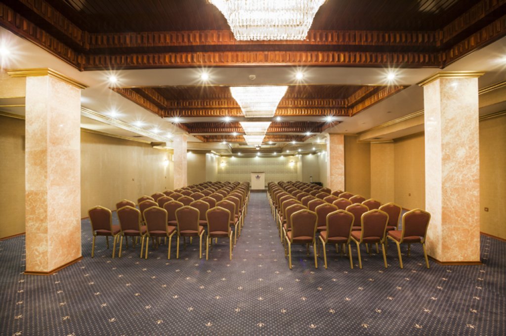 СРЕЩИ И СЪБИТИЯ