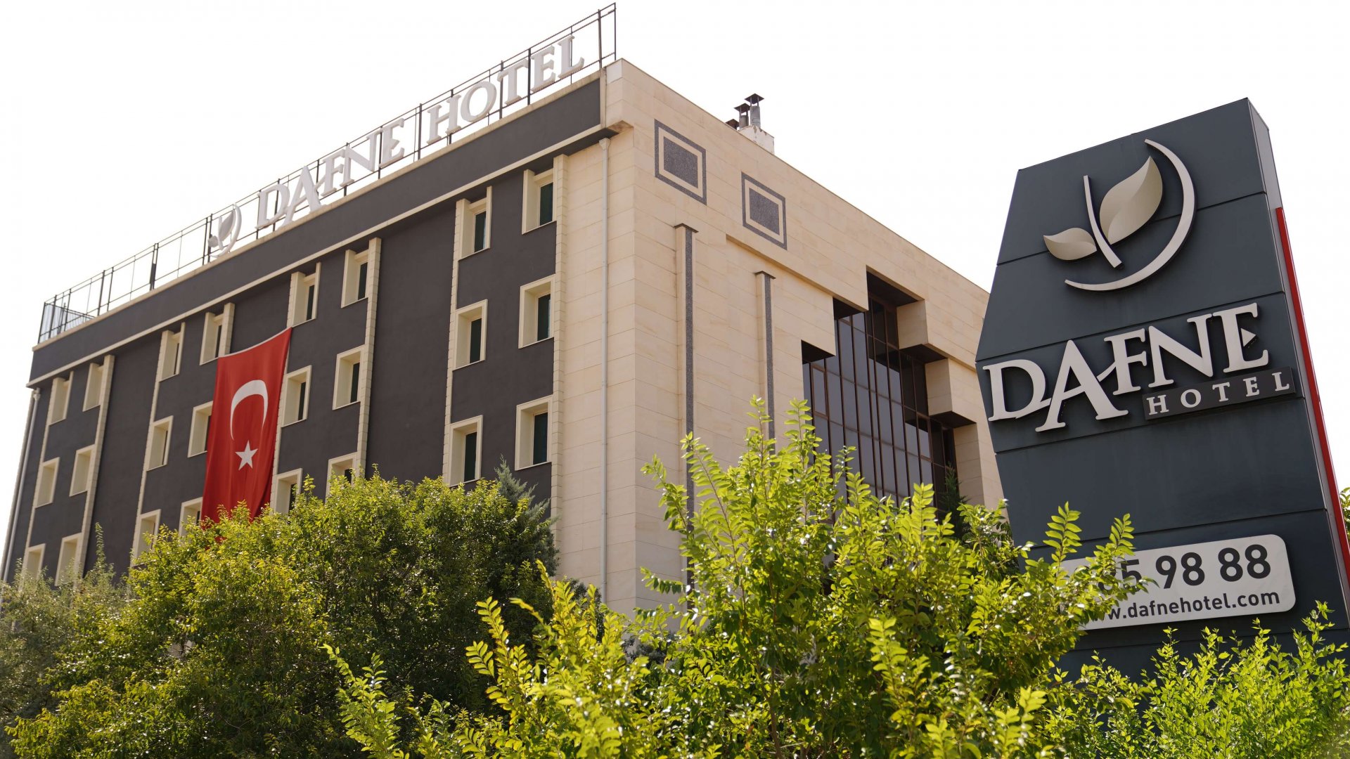 Dafne Hotel