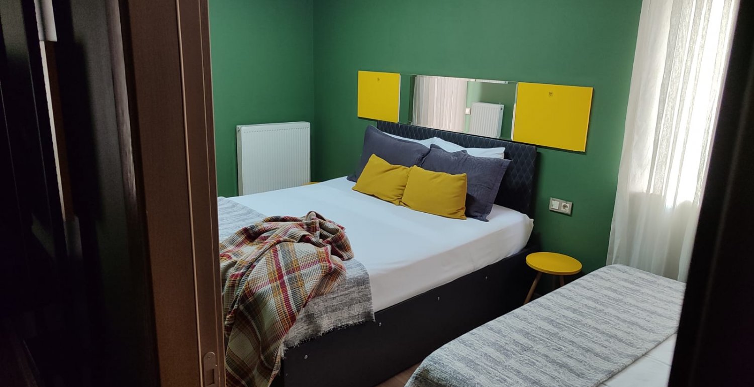 Deluxe Family Room