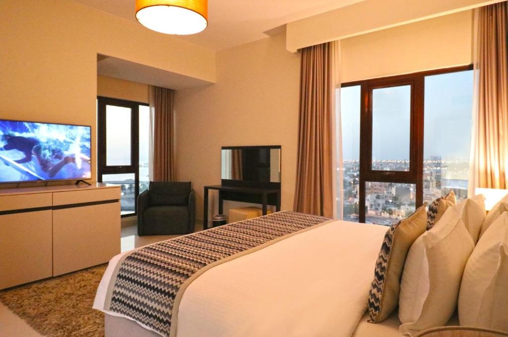 One-Bedroom Apartment Partial Sea view
