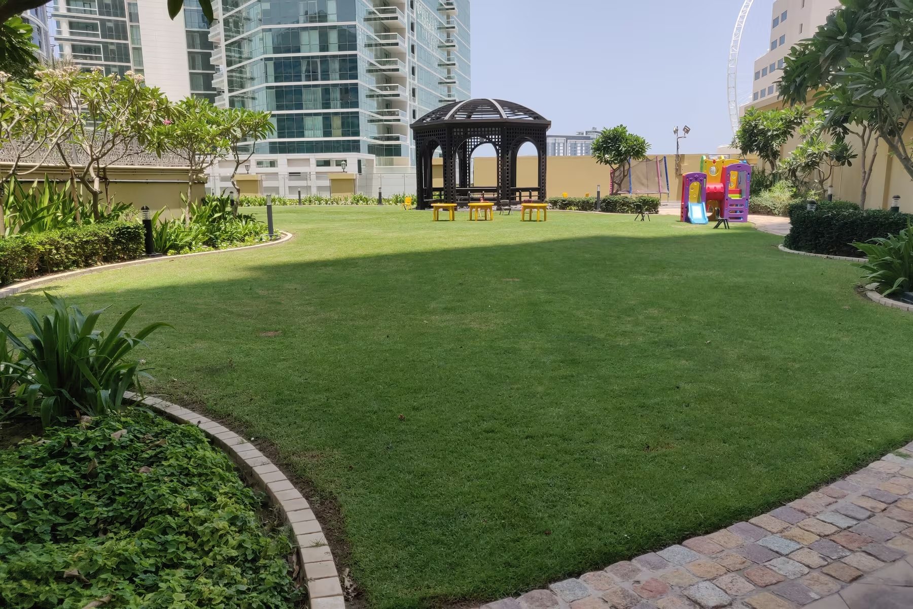 Ramada Hotel, Suites and Apartments by Wyndham Dubai JBR