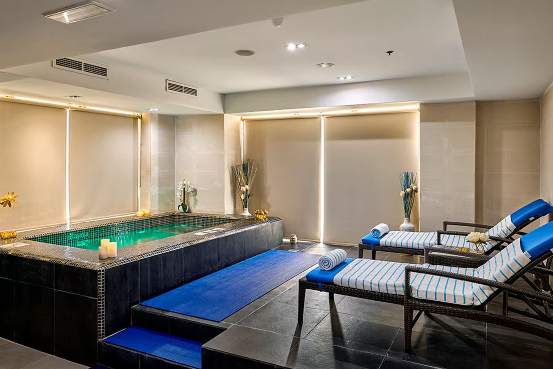 Ramada Hotel, Suites and Apartments by Wyndham Dubai JBR