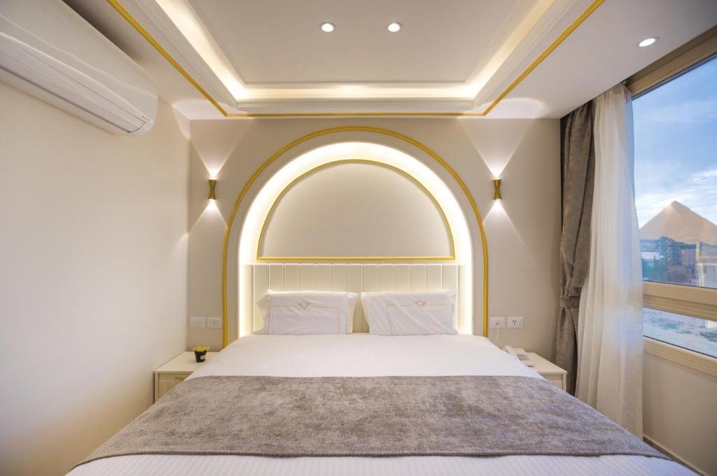 디럭스 더블 피라미드 뷰