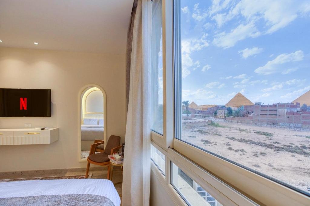 디럭스 더블 피라미드 뷰