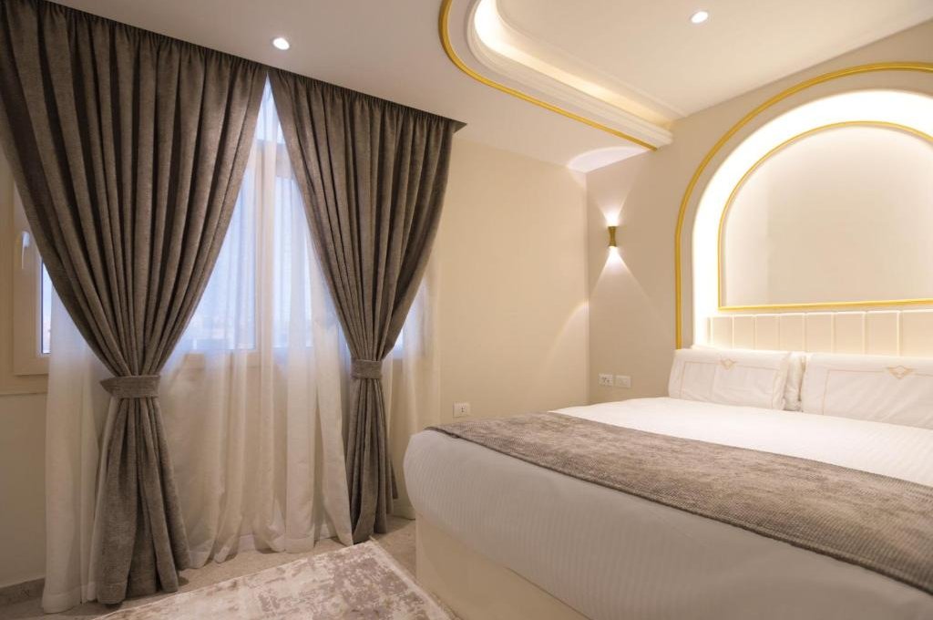 디럭스 더블 피라미드 뷰