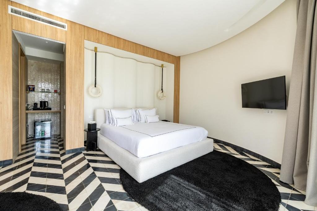 Superior Suite 3