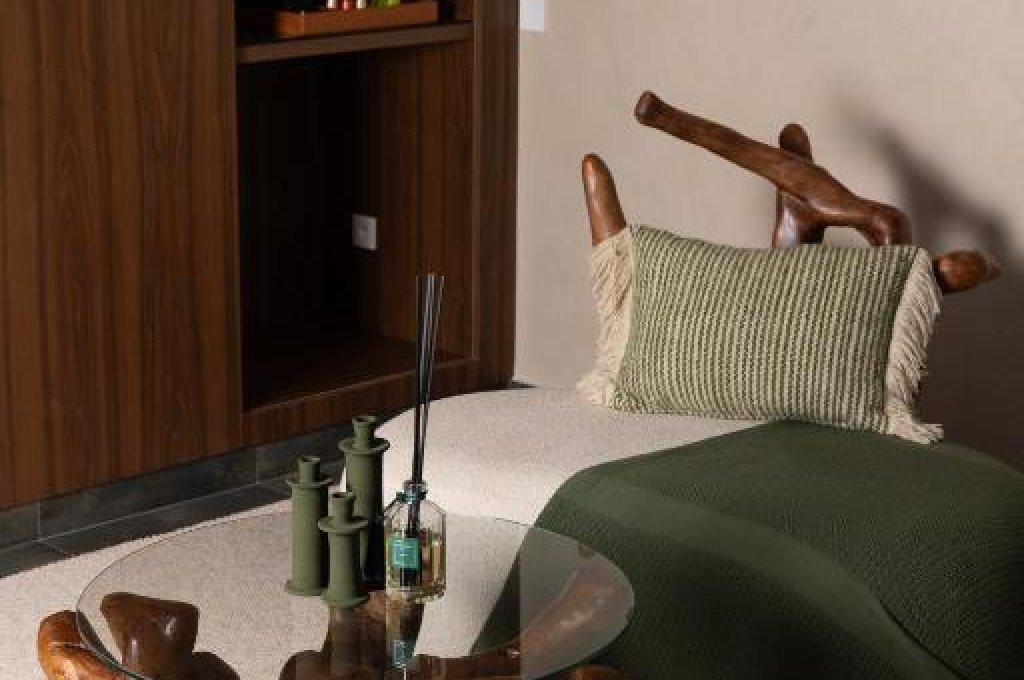 Master Suite 3