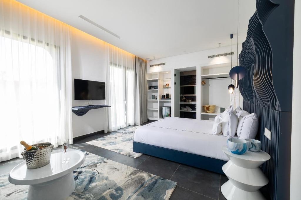 Superior Suite 2