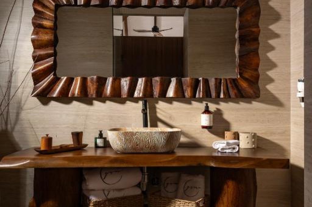 Master Suite 1