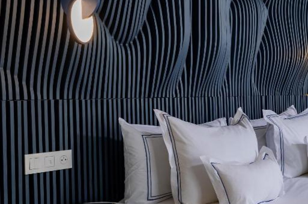 Superior Suite 2